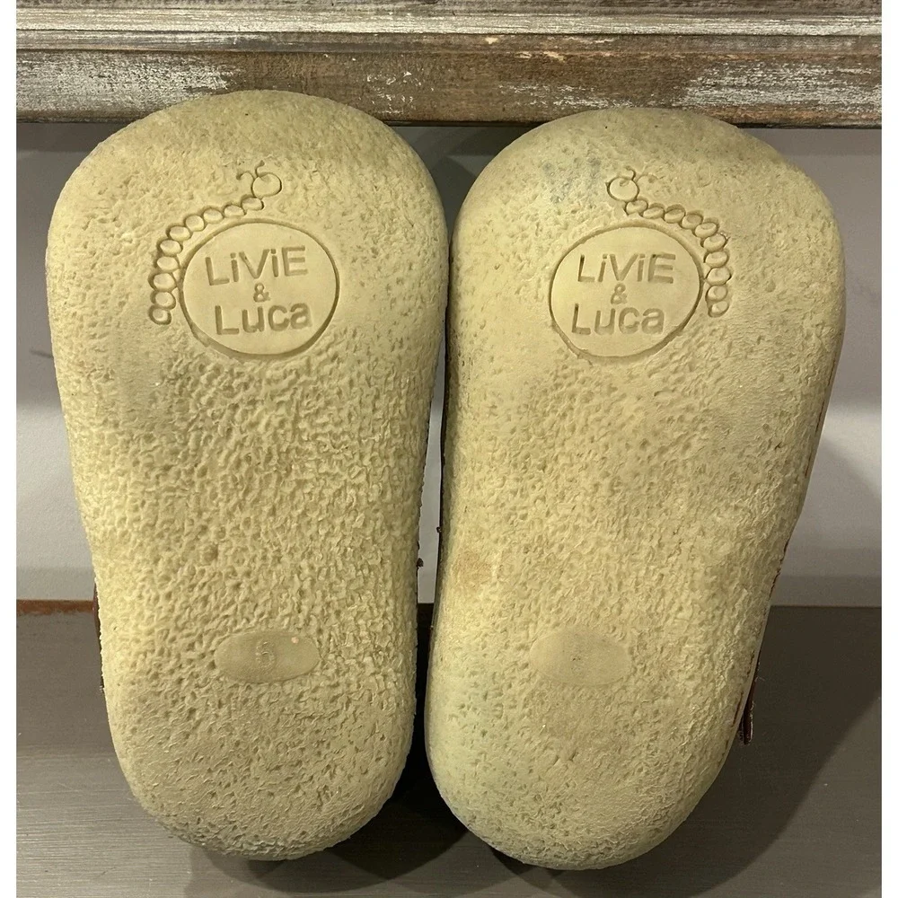 Toddler Boy's LIVIE & LUCA Size 6 Elephant Theme Shoes